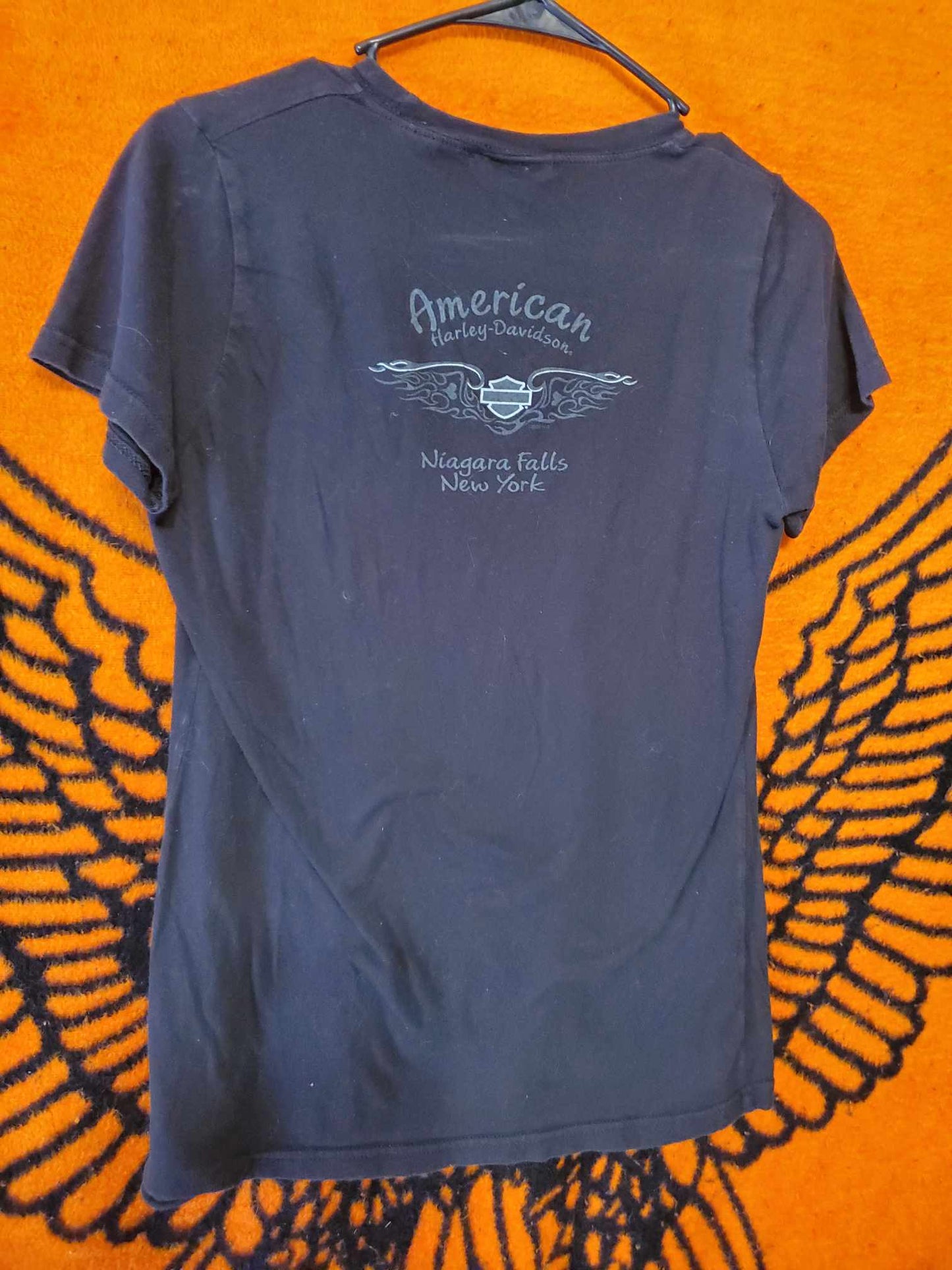 HD Womens shirt size Large
