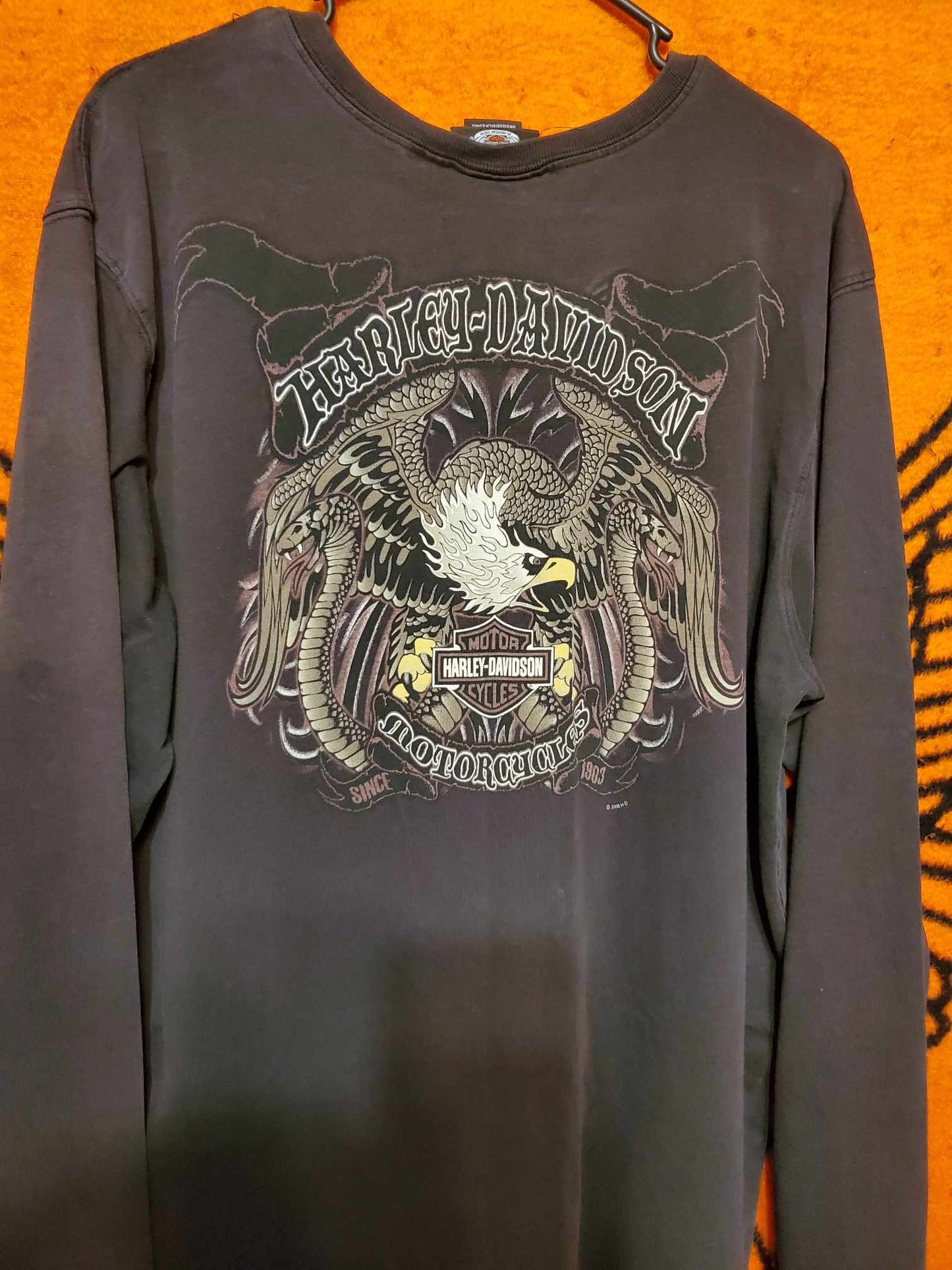 HD mens long sleeve size XL