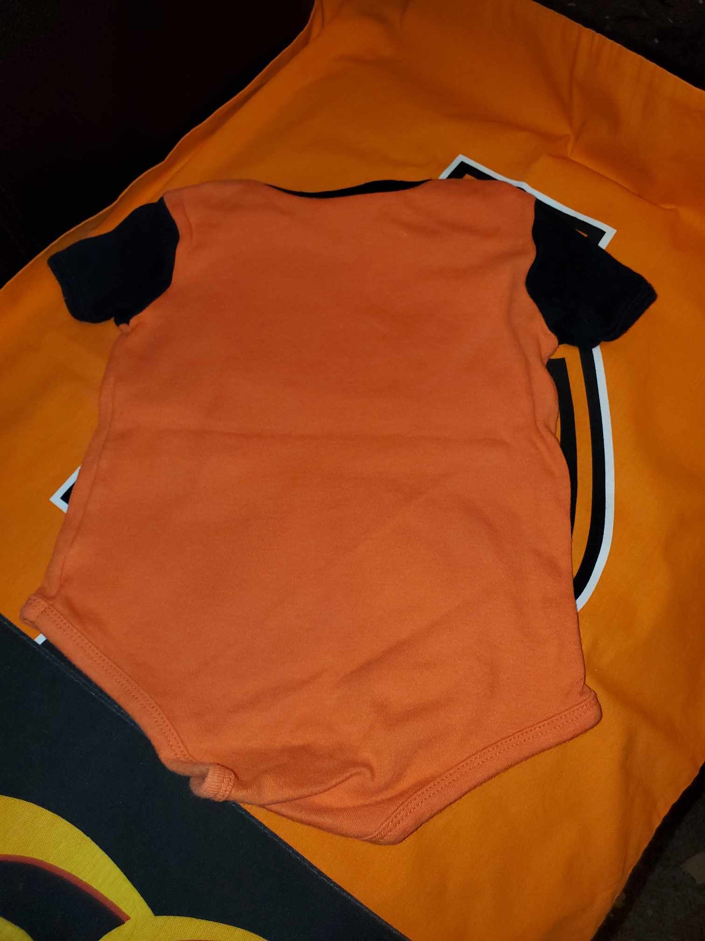 HD baby onsie size 18M