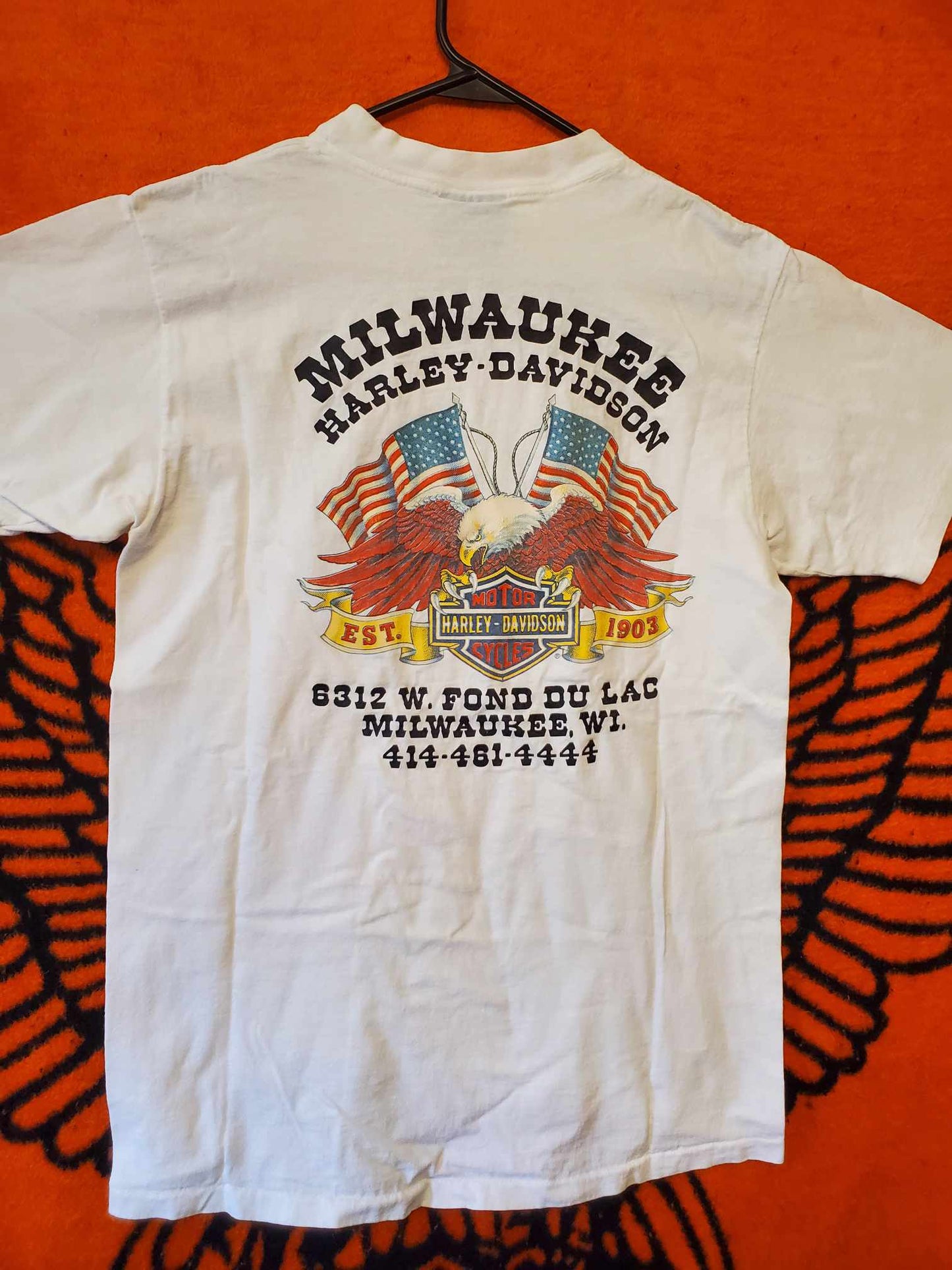 HD Milwaukee, WI t-shirt, men's size large.