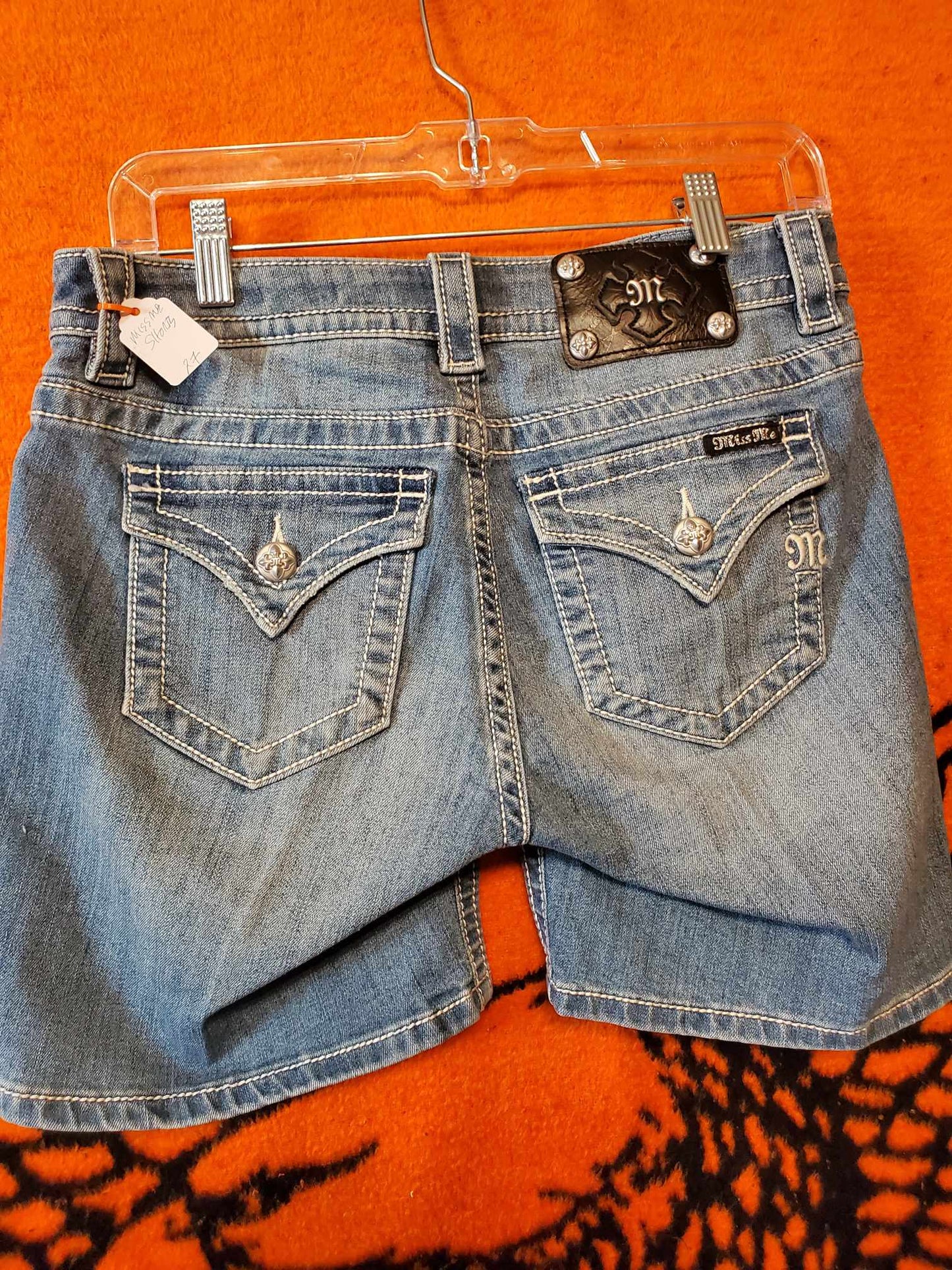 Miss Me Shorts size 27